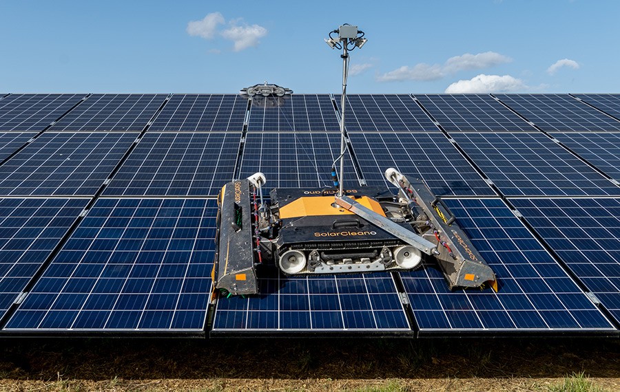 F1 - Robot de nettoyage pour panneaux solaires - 1 600 m²/h à sec