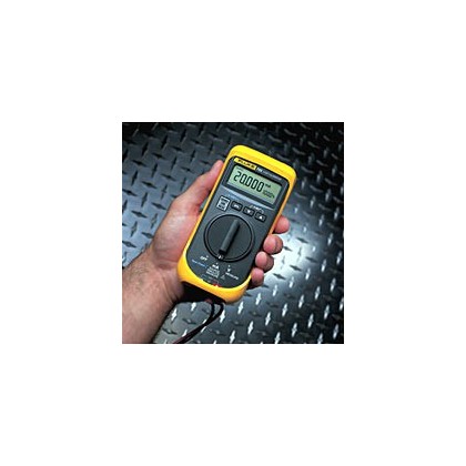 FLUKE 705 Calibrateur de boucleFLUKE 705 Calibrateur de boucleFLUKE 705 Calibrateur de boucle