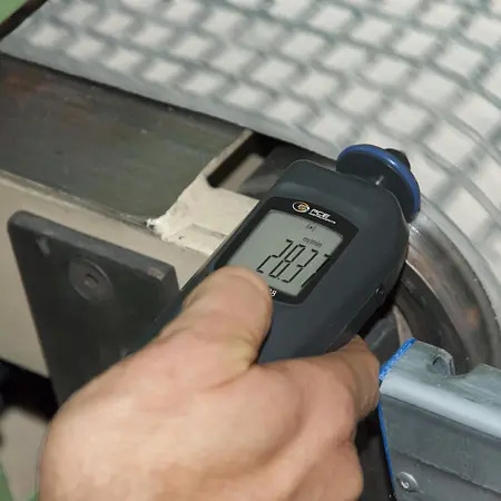 Tachymètre optique et par contact PCE Instruments PCE-T 238 – 99 999 rpm – mesure vitesse surface